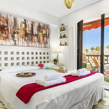 231 Parque Santiago 2 Bedroom 2 Bathroom, Wifi * Playa de las Américas