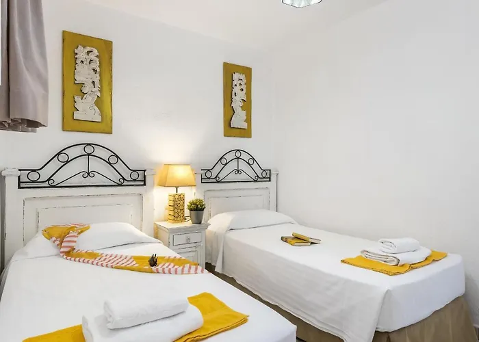 231 Parque Santiago 2 Bedroom 2 Bathroom, Wifi * Playa de las Americas (Tenerife)